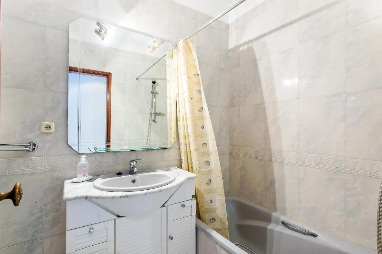 Lovely Lagos Apartment, Western Algarve Daire